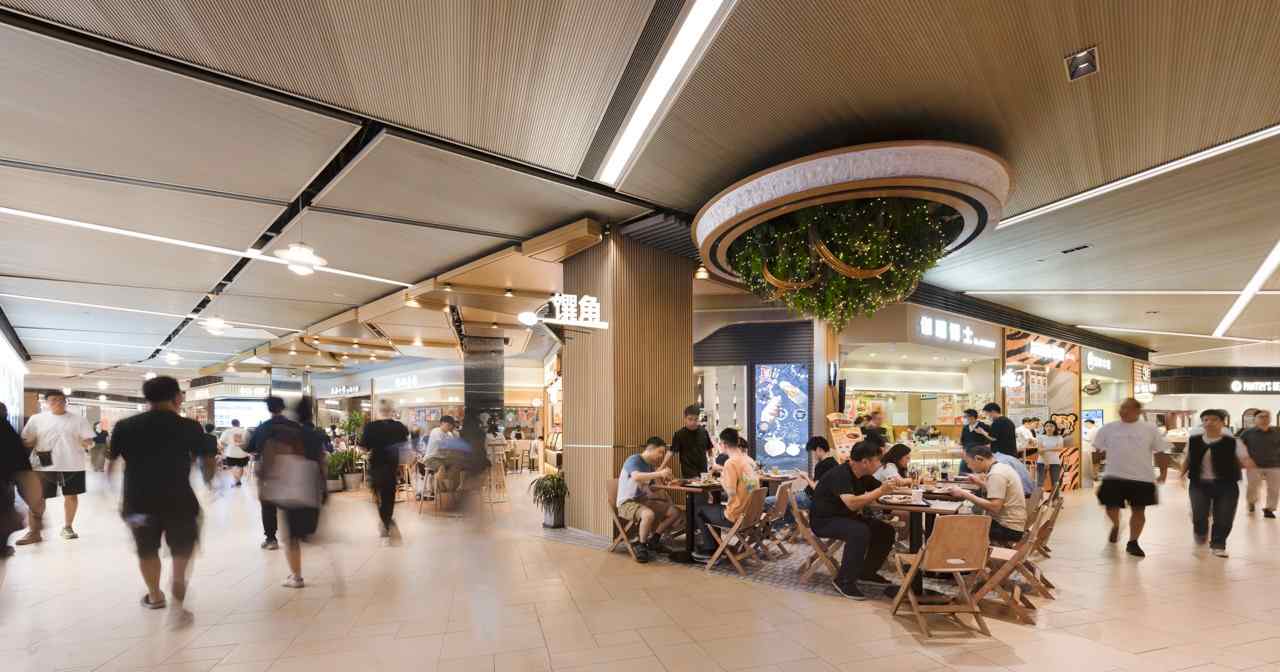 轮椅友好设计与现代餐饮空间的完美结合——···(图1)