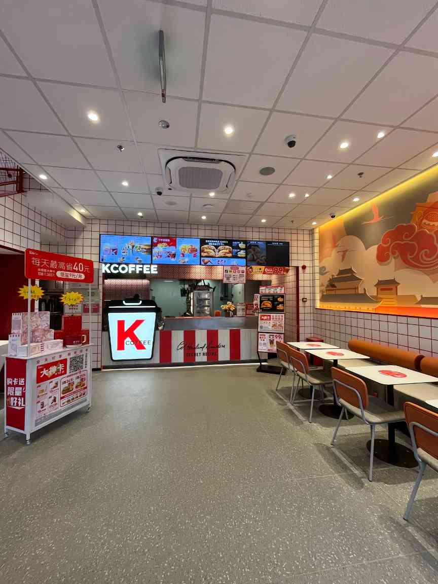 金宇家具助力酒店餐饮优化，打造舒适高效餐···(图2)